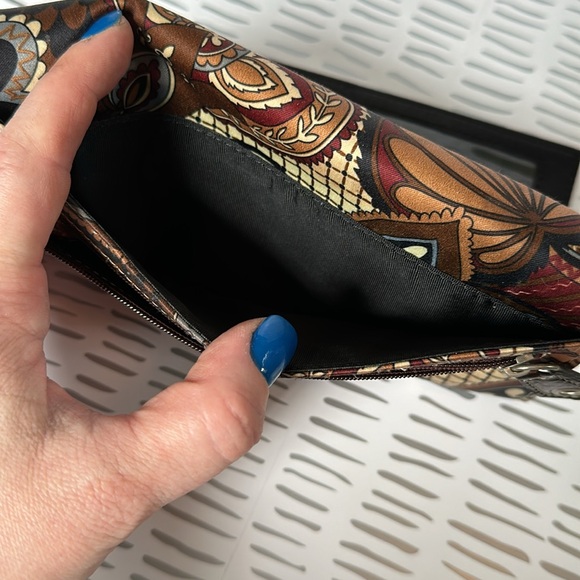 Kathy Van Zealand brown/multicolored 3 fold wallet. 11 slots for c/c & 1 ID slot - Picture 5 of 13